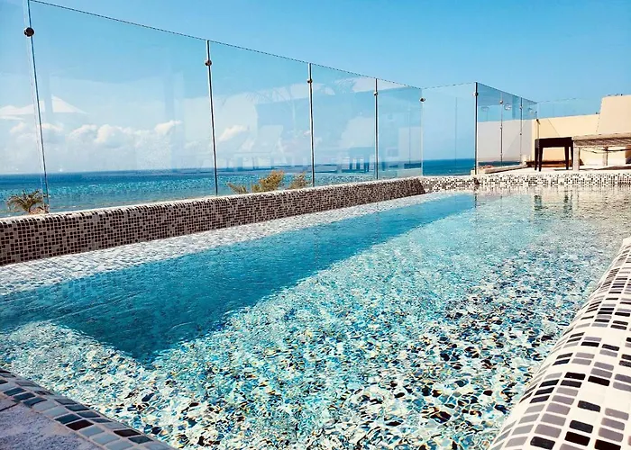 Singular Joy Downtown Residences 3*