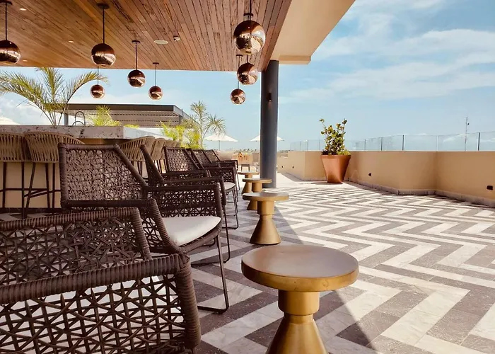 Singular Joy Downtown Residences Hotel 3*
