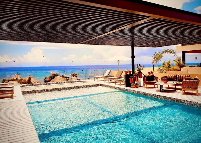 Singular Joy Downtown Residences 3*